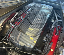 Load image into Gallery viewer, 2020-2022 CORVETTE C8 CARBON FIBER ENGINE COVER
